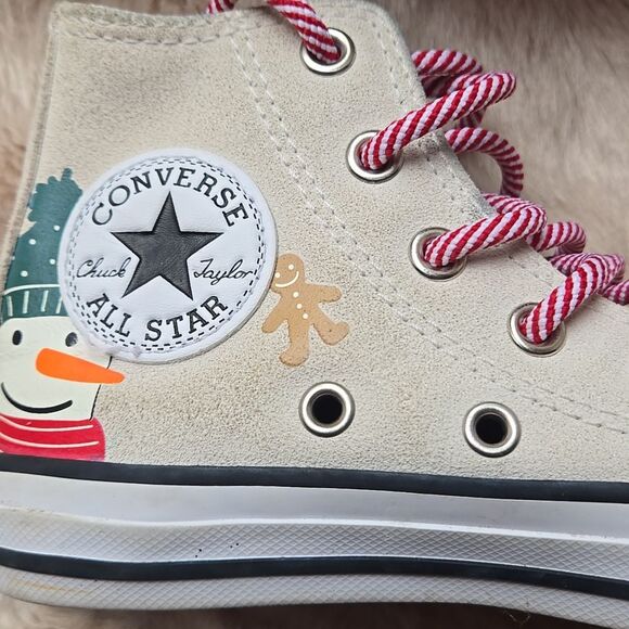 Converse Chuck Taylor All Star High "Winter Holidays" suede Shoes, Size 11 - Picture 4 of 13